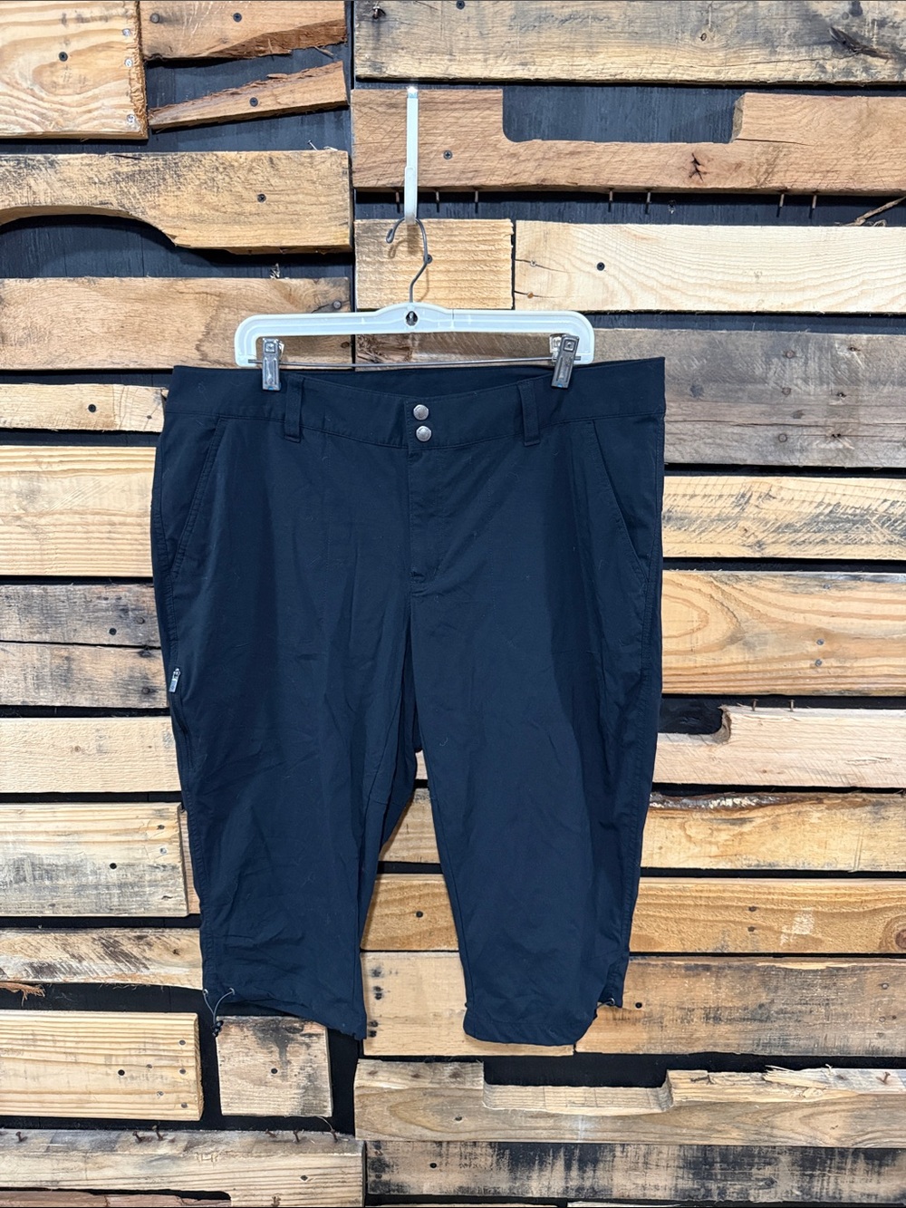 Columbia Women’s Black Anytime Casual Outdoor Capri Pants Size 18